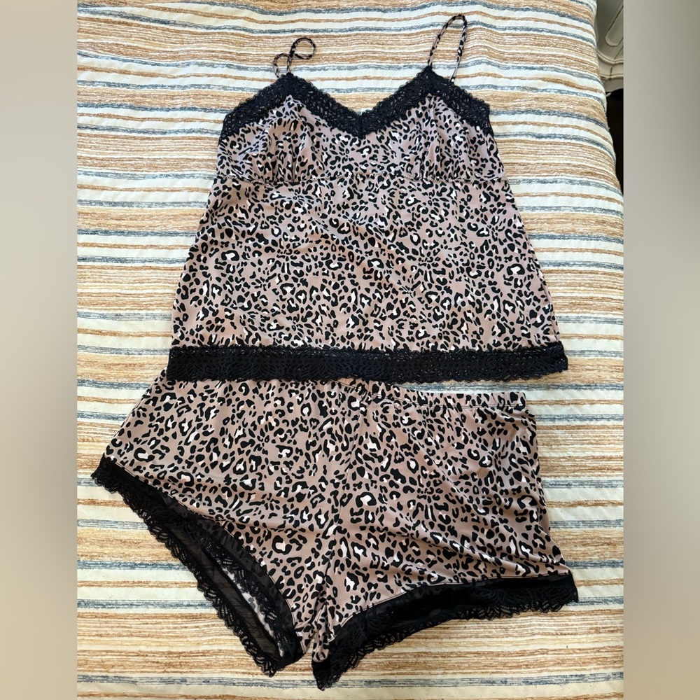 Jessica Simpson Leopard Print Sleep Set with Black Lace